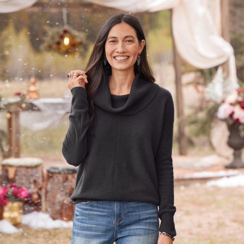 Giovanna Cashmere Cowlneck