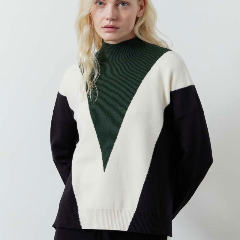 Light Knit Chevron Colorblock Sweater